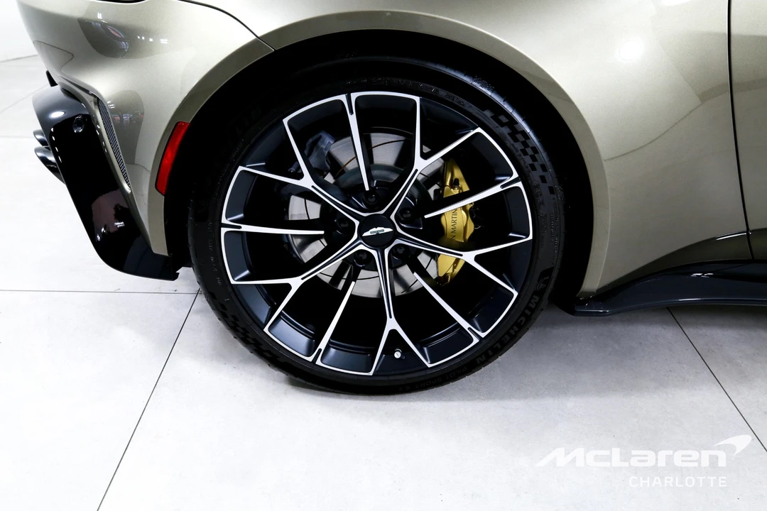 2026 Aston Martin V8 Vantage (2019+) - Image 25 of 31