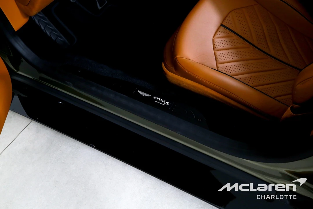 2026 Aston Martin V8 Vantage (2019+) - Image 17 of 31