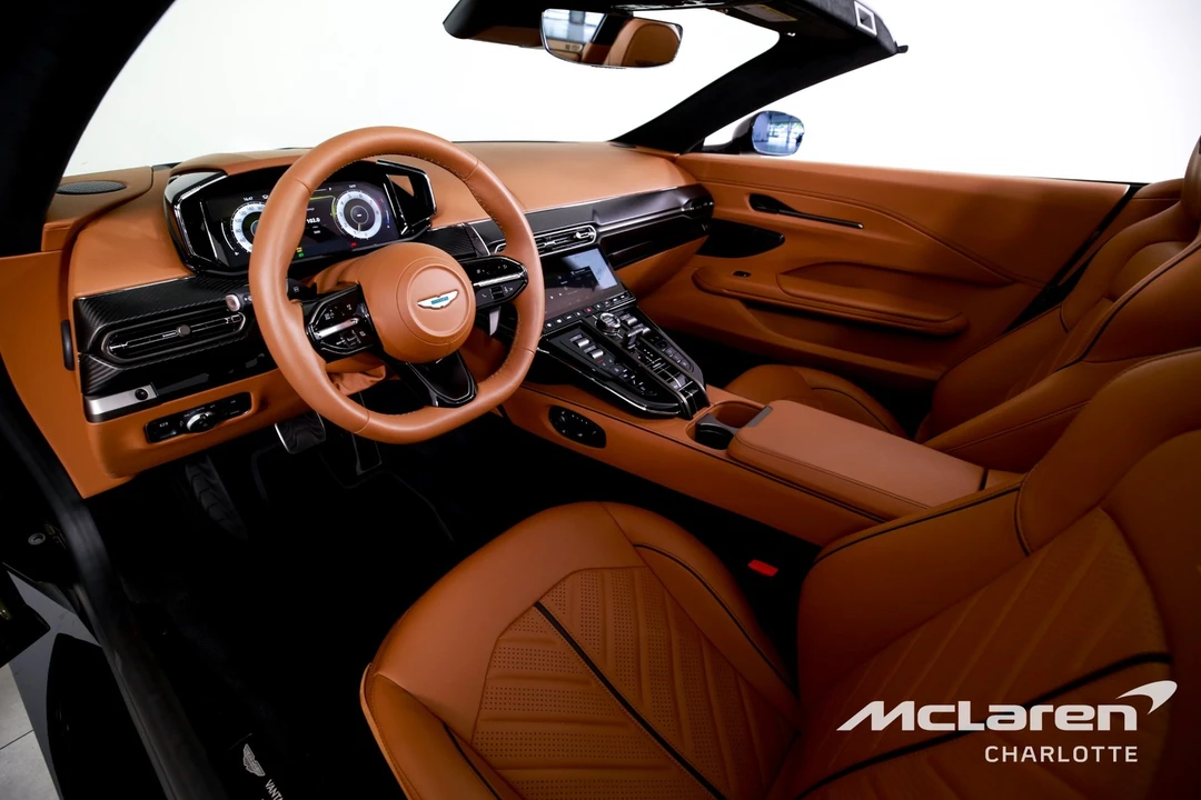 2026 Aston Martin V8 Vantage (2019+) - Image 13 of 31
