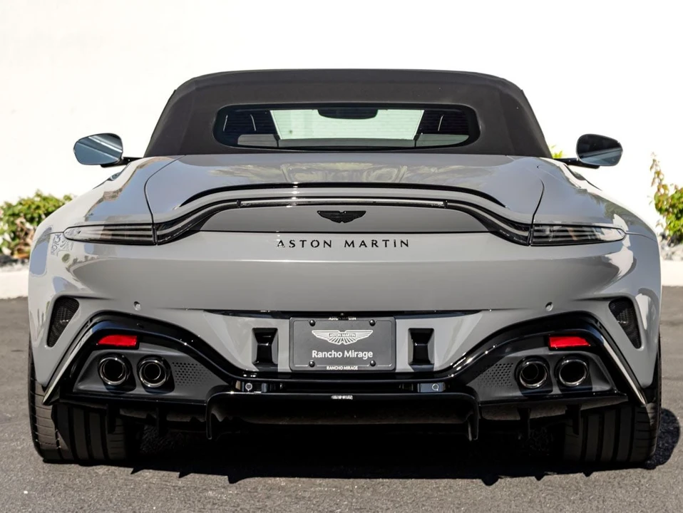 2026 Aston Martin V8 Vantage (2019+) - Image 10 of 31