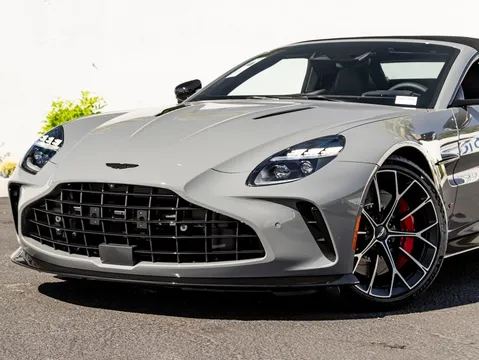 2026 Aston Martin V8 Vantage (2019+) - Image 3 of 31