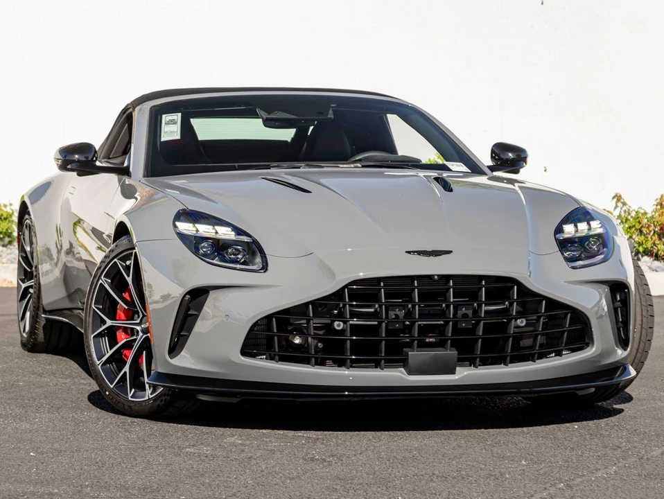 2026 Aston Martin V8 Vantage (2019+) - Image 6 of 31