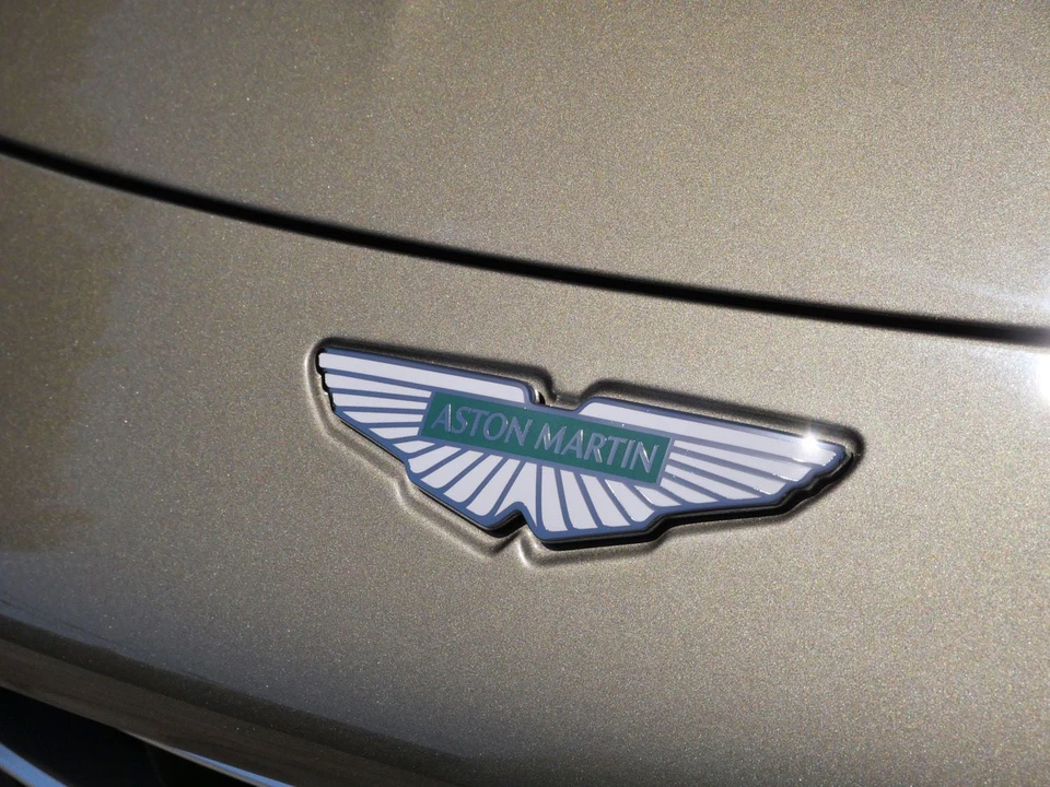 2026 Aston Martin V8 Vantage (2019+) - Image 16 of 27