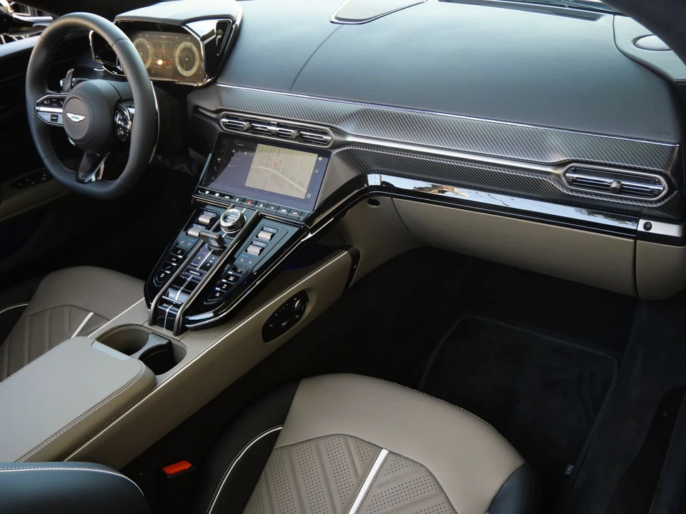 2026 Aston Martin V8 Vantage (2019+) - Image 25 of 27