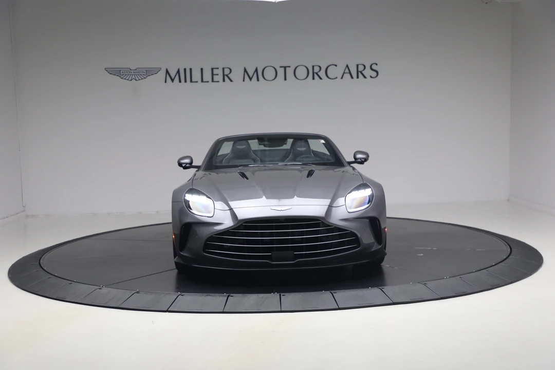 2026 Aston Martin V8 Vantage (2019+) - Image 15 of 31