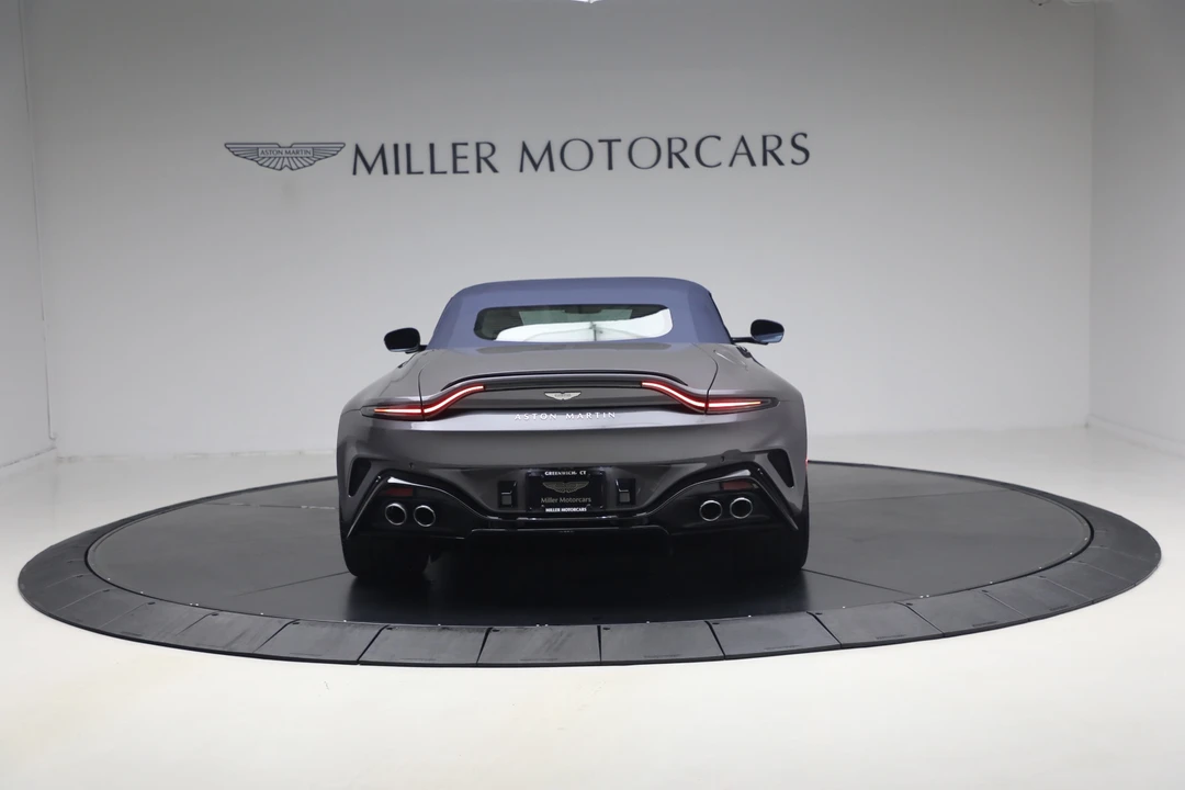 2026 Aston Martin V8 Vantage (2019+) - Image 16 of 31