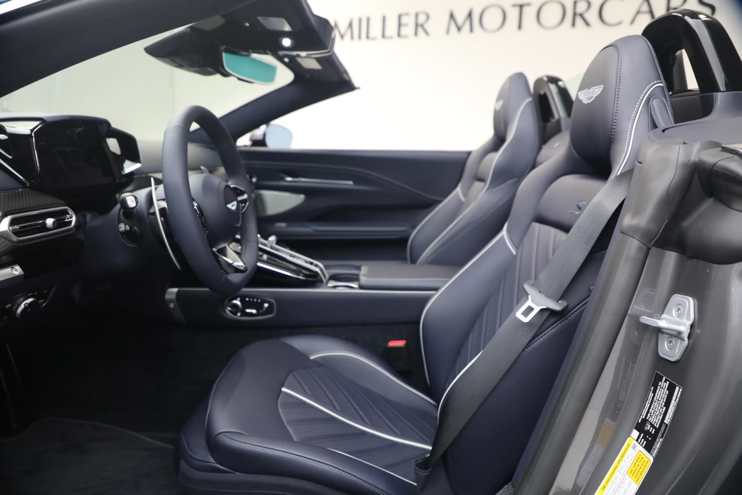 2026 Aston Martin V8 Vantage (2019+) - Image 30 of 31