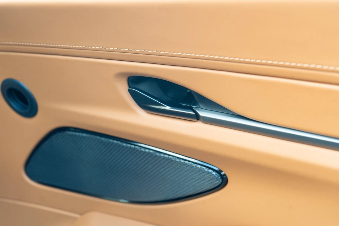 2026 Aston Martin V8 Vantage (2019+) - Image 27 of 31