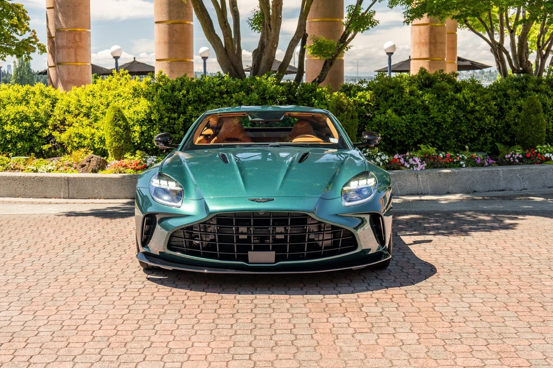 2026 Aston Martin V8 Vantage (2019+) - Image 6 of 31
