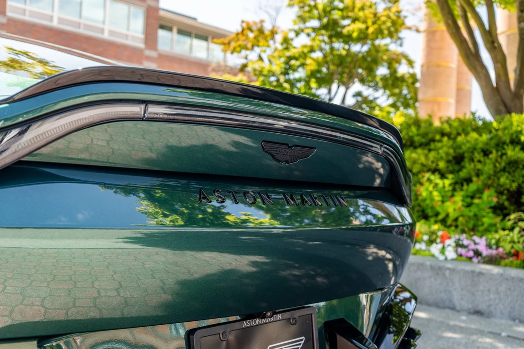 2026 Aston Martin V8 Vantage (2019+) - Image 7 of 31