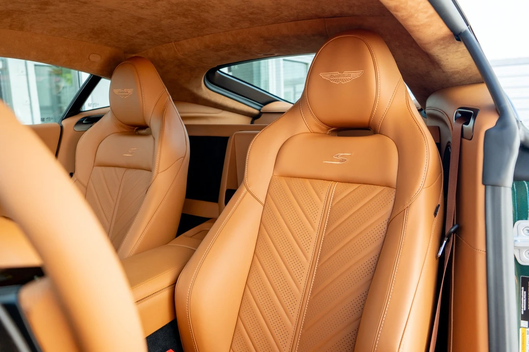 2026 Aston Martin V8 Vantage (2019+) - Image 11 of 31