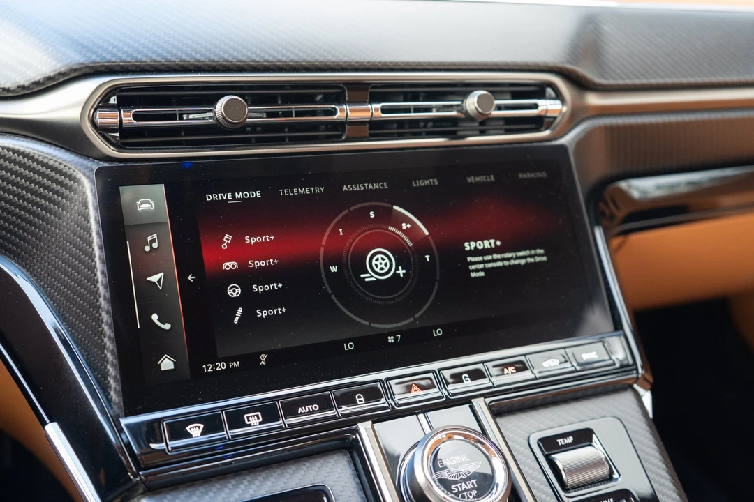 2026 Aston Martin V8 Vantage (2019+) - Image 21 of 31