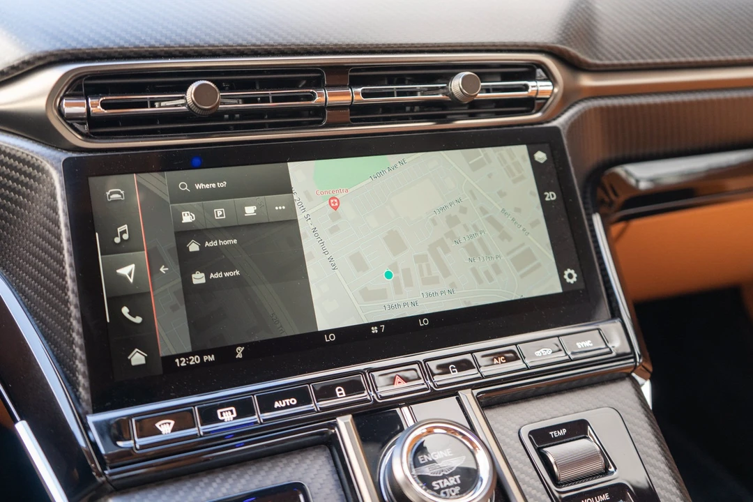 2026 Aston Martin V8 Vantage (2019+) - Image 19 of 31