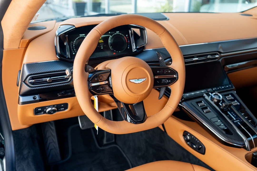 2026 Aston Martin V8 Vantage (2019+) - Image 10 of 31