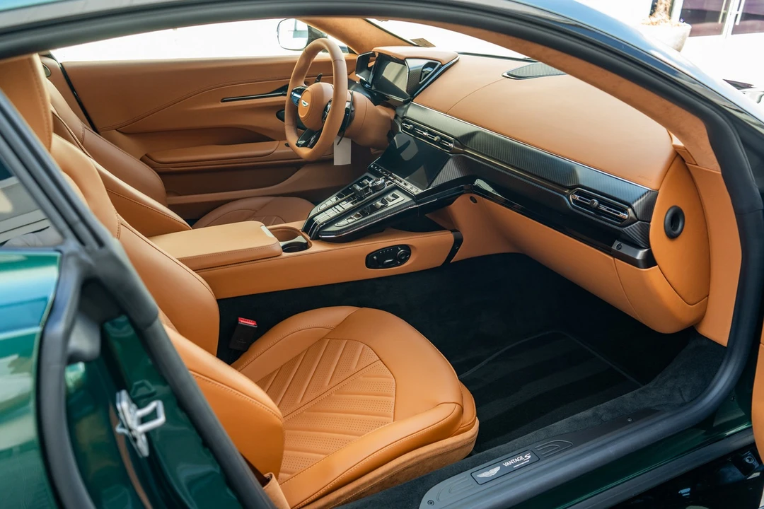 2026 Aston Martin V8 Vantage (2019+) - Image 24 of 31