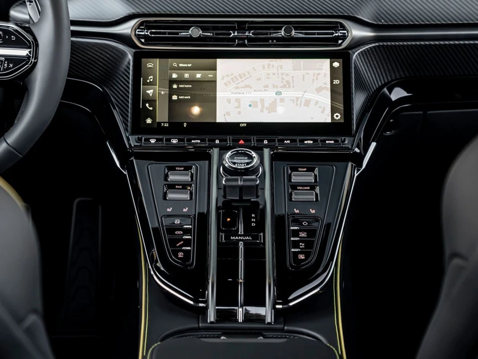 2026 Aston Martin Vantage - Image 23 of 31
