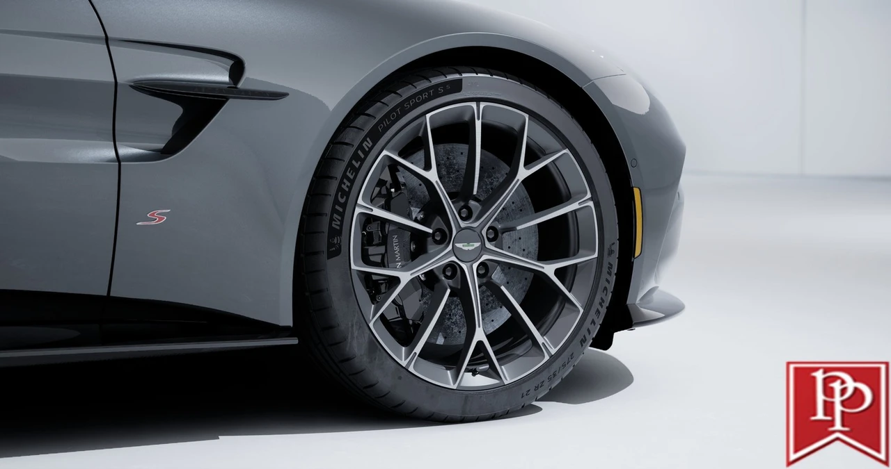 2026 Aston Martin V8 Vantage (2019+) - Image 4 of 13