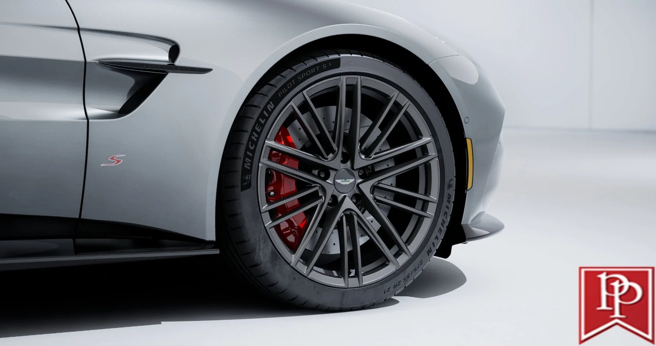 2026 Aston Martin V8 Vantage (2019+) - Image 7 of 21