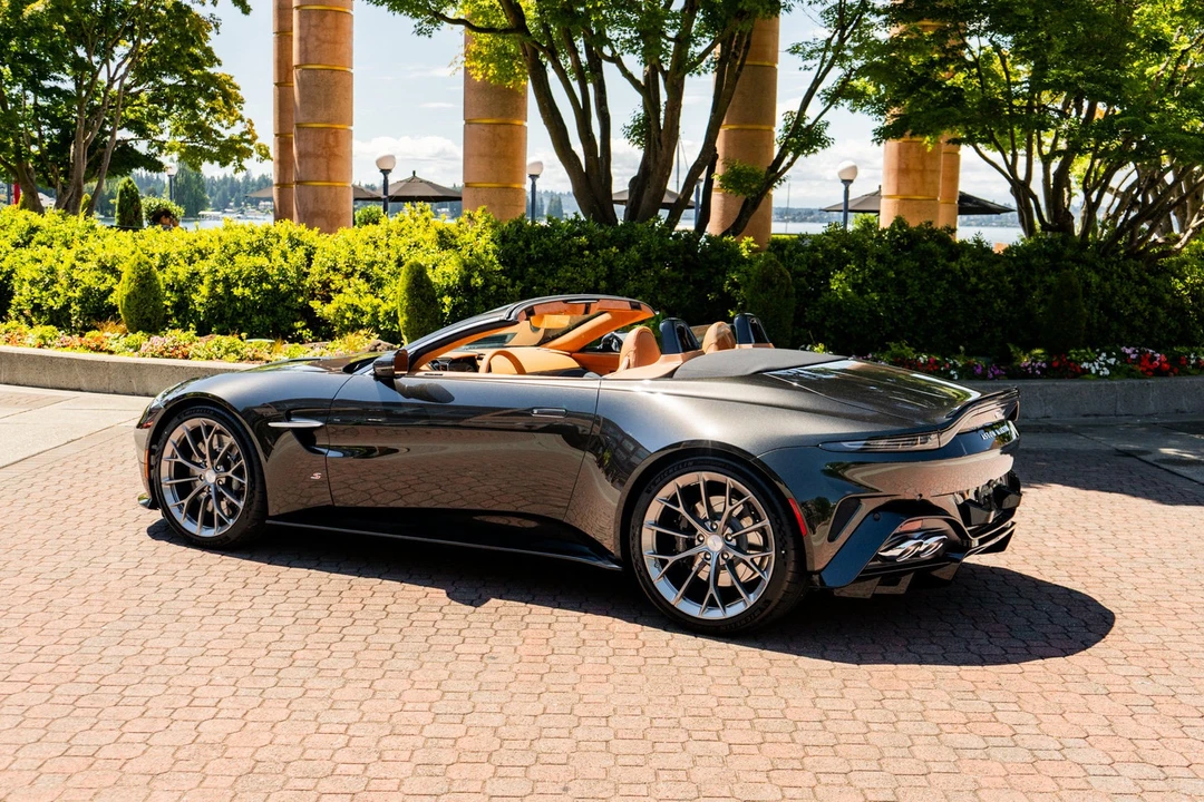 2026 Aston Martin V8 Vantage (2019+) - Image 3 of 15