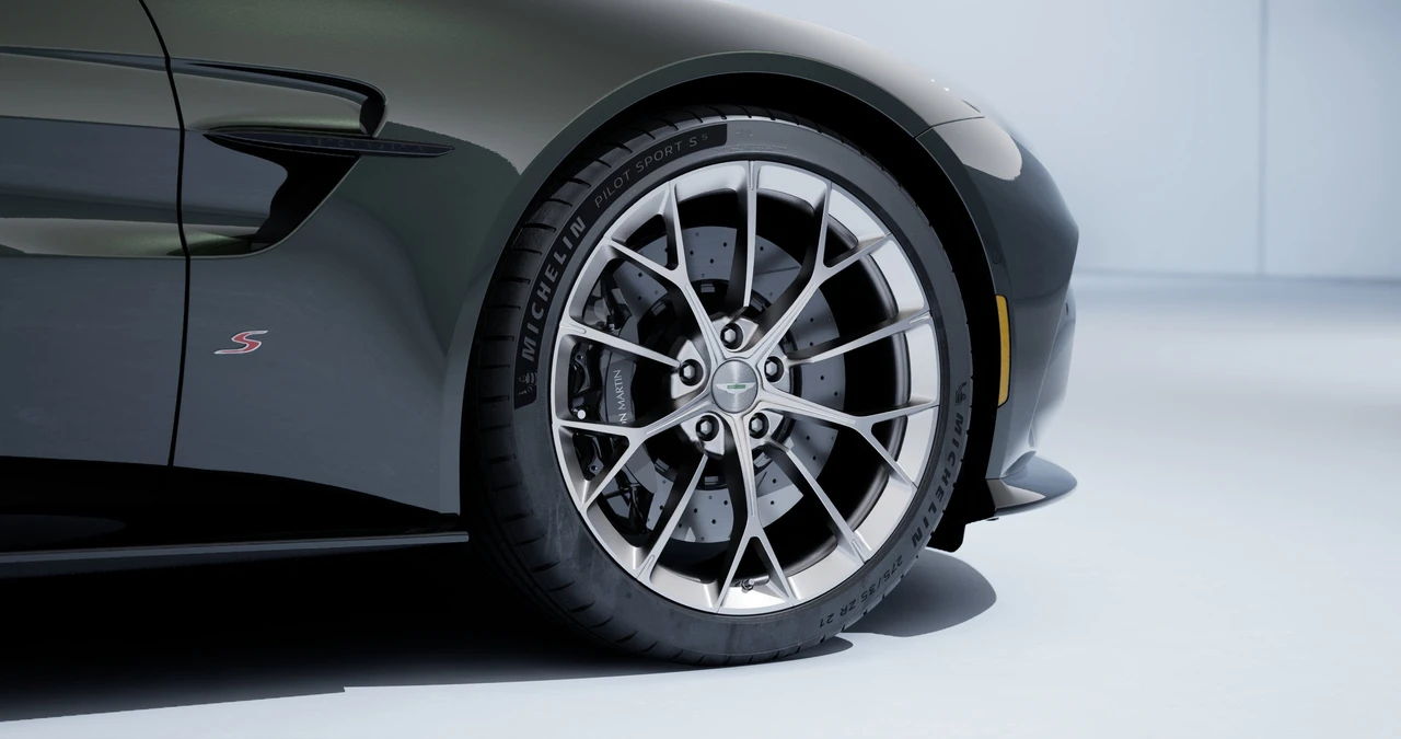 2026 Aston Martin Vantage - Image 6 of 13