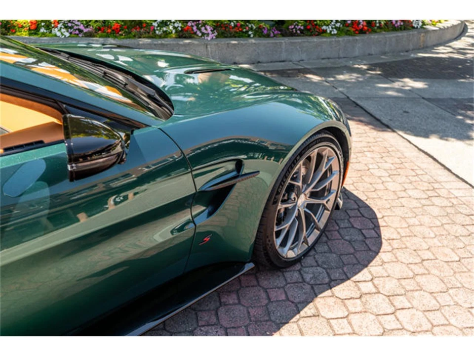 2026 Aston Martin V8 Vantage (2019+) - Image 9 of 12