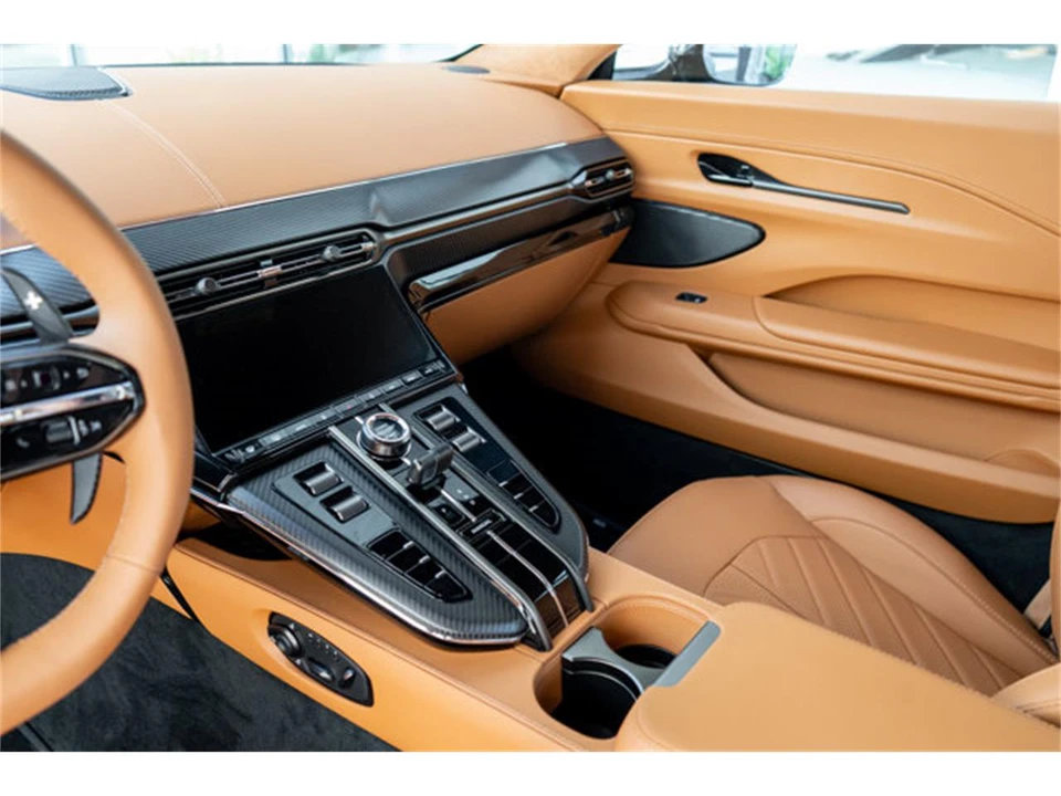 2026 Aston Martin V8 Vantage (2019+) - Image 10 of 12