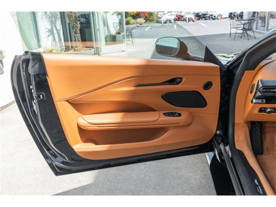 2026 Aston Martin V8 Vantage (2019+) - Image 12 of 12