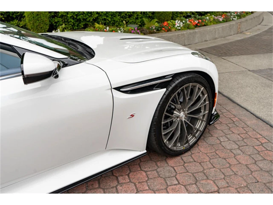 2026 Aston Martin Vanquish 3rd Gen - Image 9 of 12
