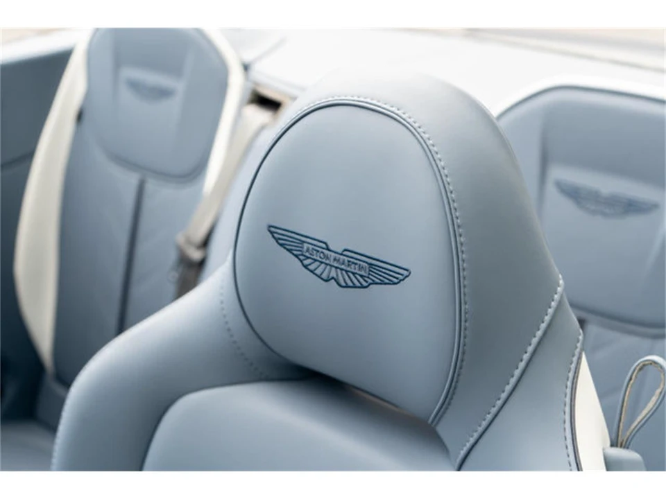 2026 Aston Martin Vanquish 3rd Gen - Image 5 of 31