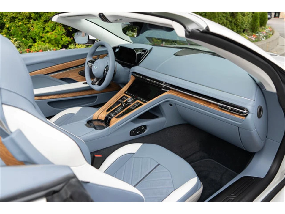 2026 Aston Martin Vanquish 3rd Gen - Image 29 of 31