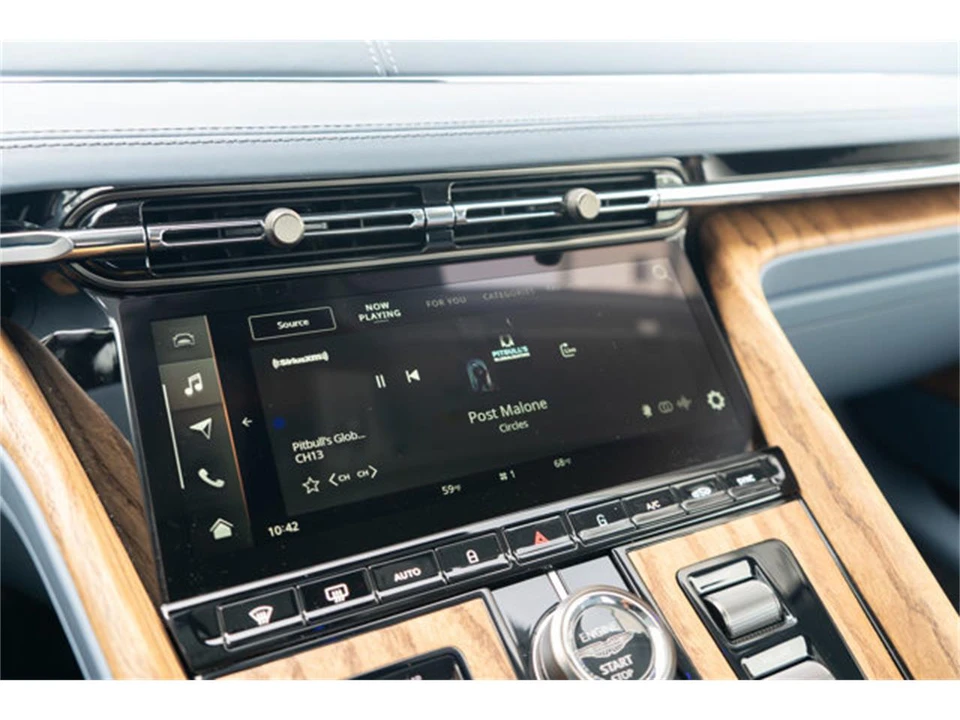 2026 Aston Martin Vanquish 3rd Gen - Image 19 of 31