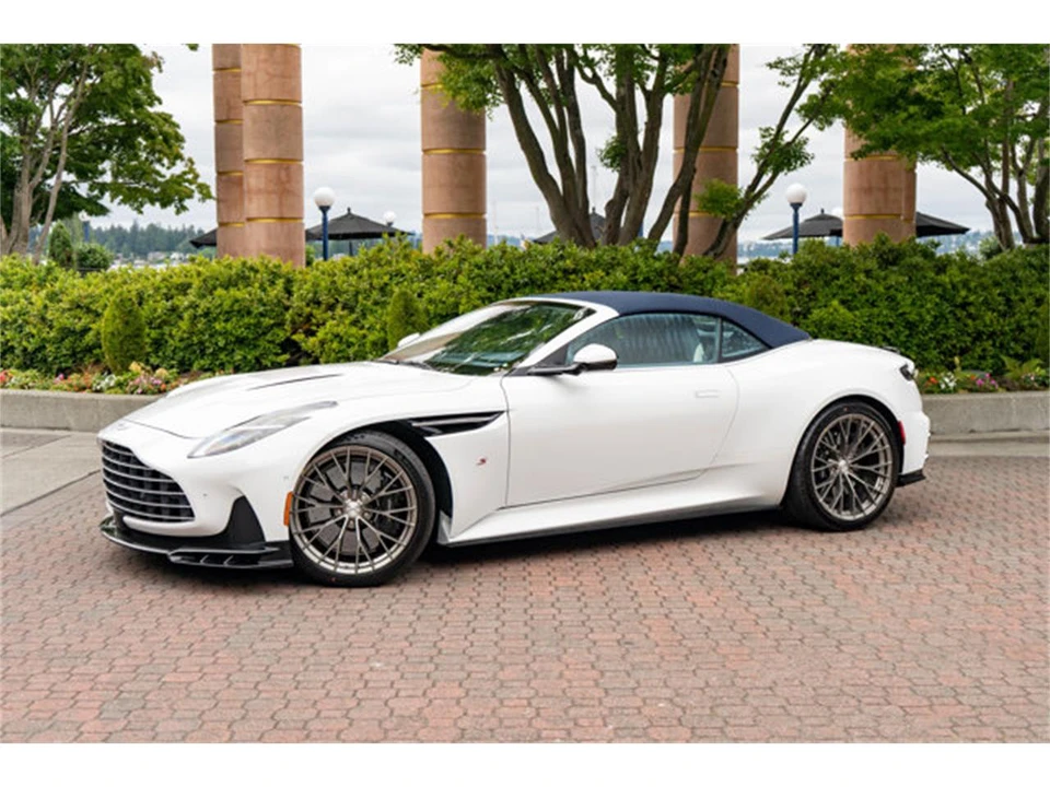 2026 Aston Martin Vanquish 3rd Gen - Image 31 of 31