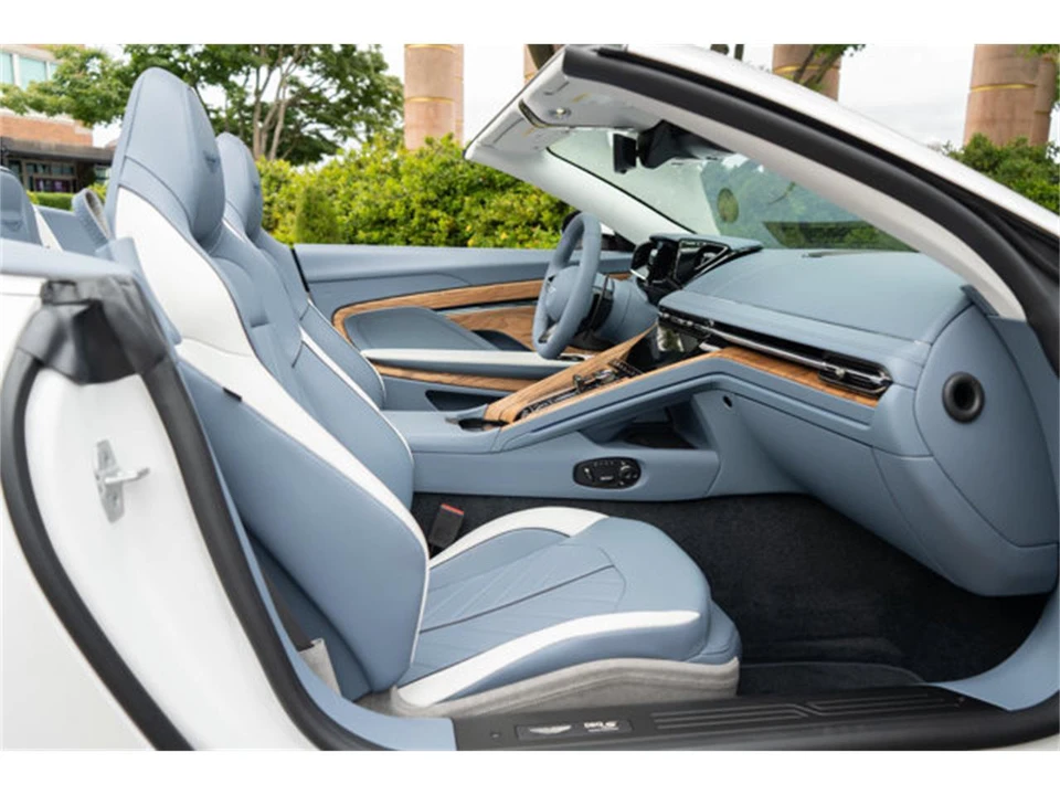 2026 Aston Martin Vanquish 3rd Gen - Image 24 of 31