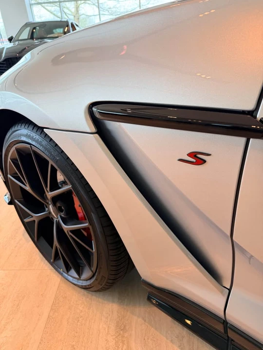 2026 Aston Martin DBX 707 - Image 5 of 14