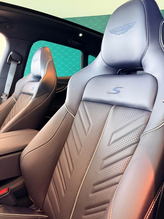 2026 Aston Martin DBX 707 - Image 9 of 14