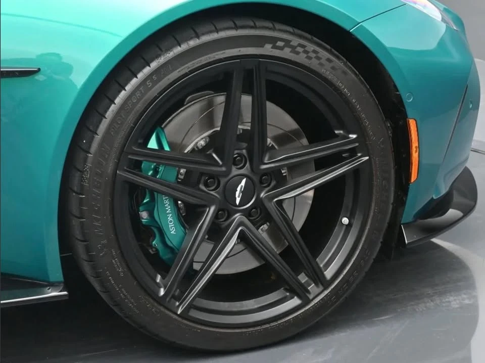 2026 Aston Martin V8 Vantage (2019+) - Image 12 of 15