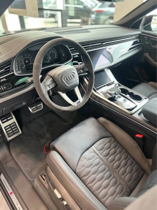 2026 Audi RS Q8 Performance - Image 5 of 6