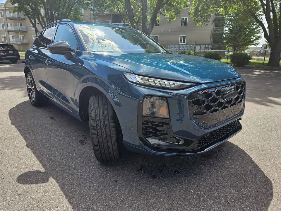 2026 Audi F3 Q3 - Image 2 of 17