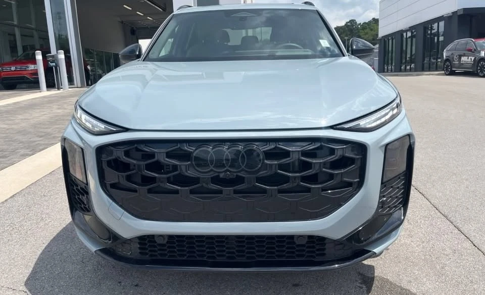 2026 Audi F3 Q3 - Image 2 of 16