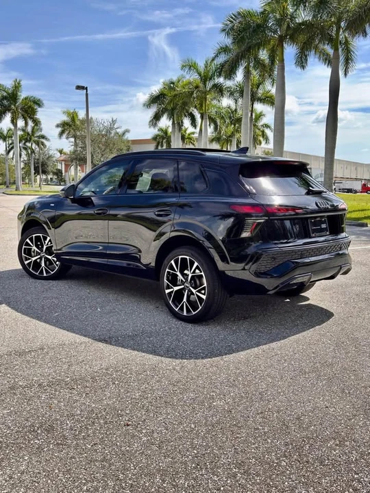 2026 Audi F3 Q3 - Image 3 of 20