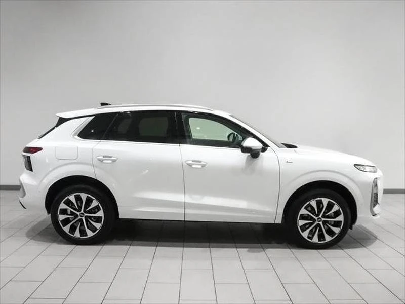 2026 Audi F3 Q3 - Image 4 of 20