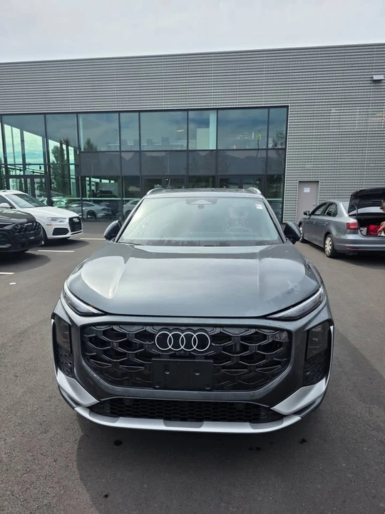 2026 Audi F3 Q3 - Image 2 of 18