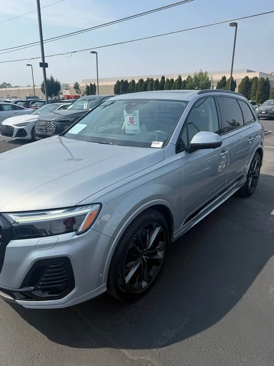 2026 Audi 4M Q7 - Image 2 of 16