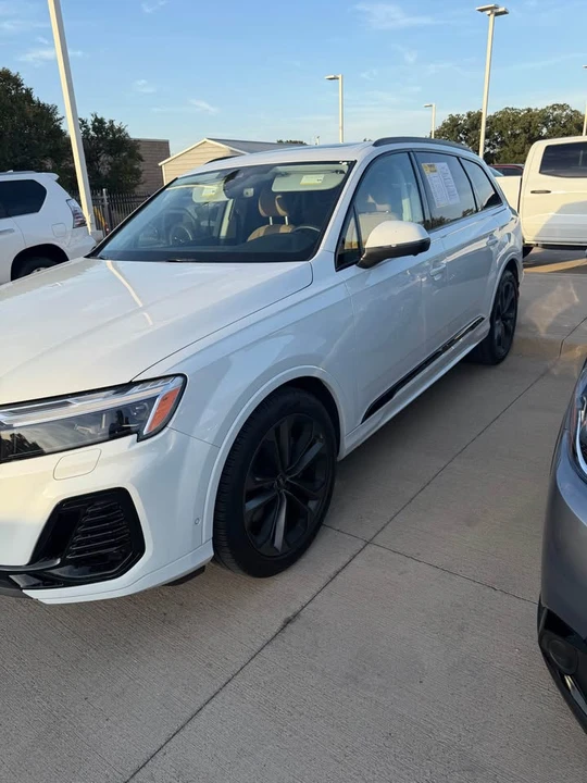 2026 Audi 4M Q7 - Image 2 of 5