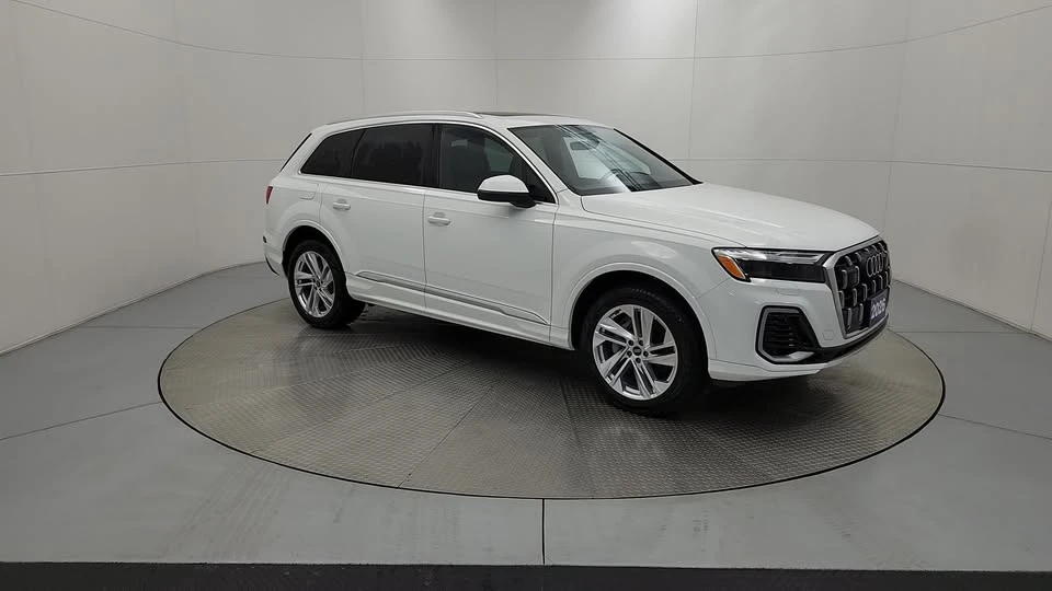 2026 Audi 4M Q7 - Image 2 of 10