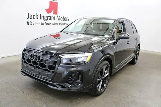 2026 Audi Q7 S line 55 Premium