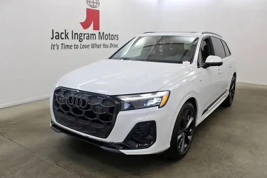 2026 Audi Q7 S line 55 Premium