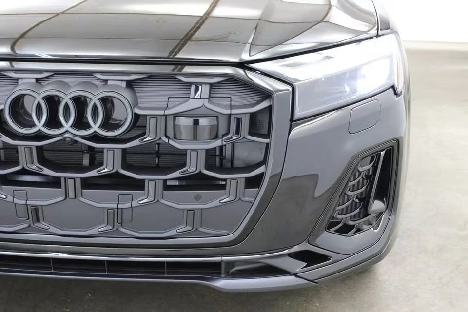 2026 Audi 4M Q7 - Image 2 of 17