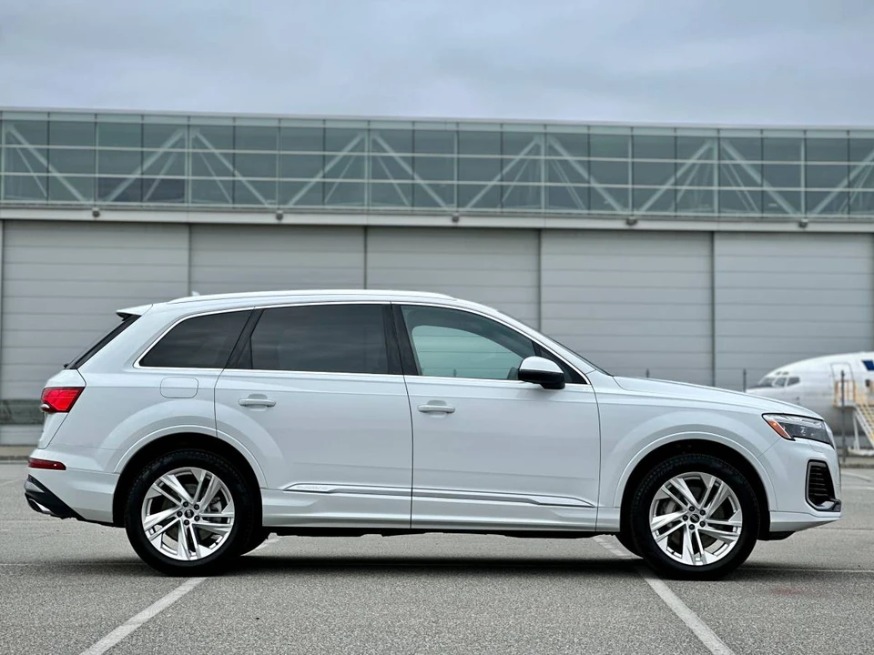 2026 Audi 4M Q7 - Image 2 of 12