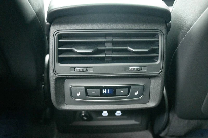 2026 Audi Q8 - Image 17 of 18